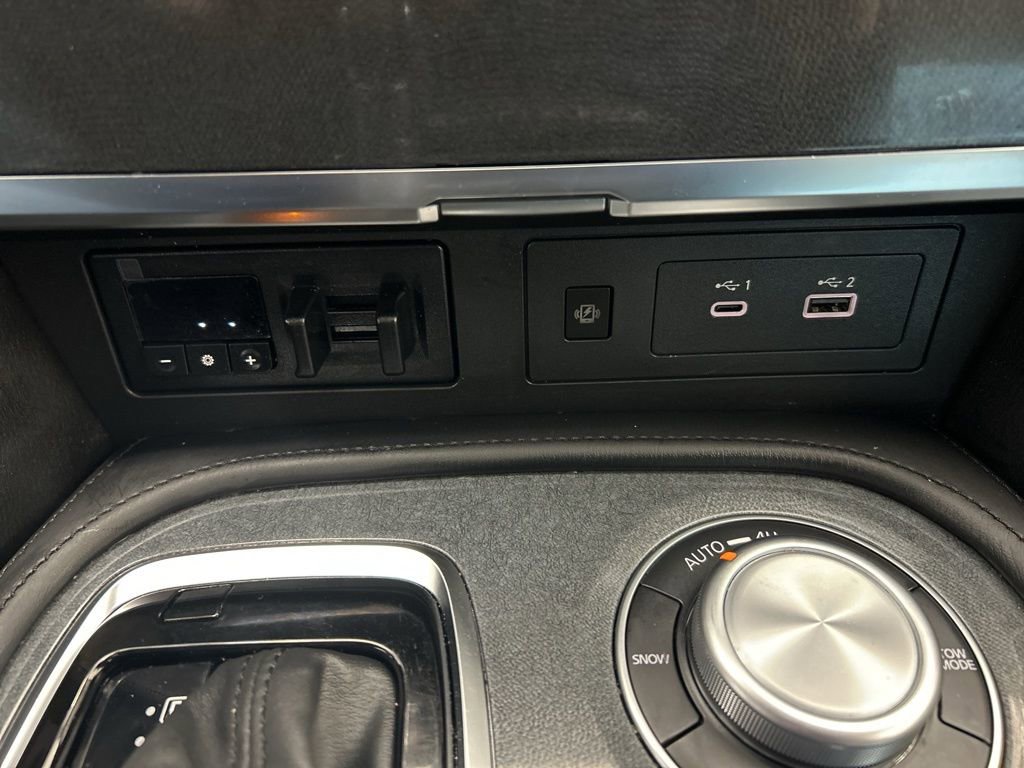 Used 2024 Nissan Armada SL w/ Midnight Edition Package image 18