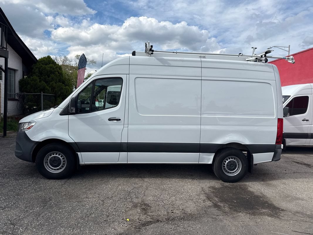 Used 2021 Mercedes-Benz Sprinter 2500 w/ Driver Convenience Package image 3