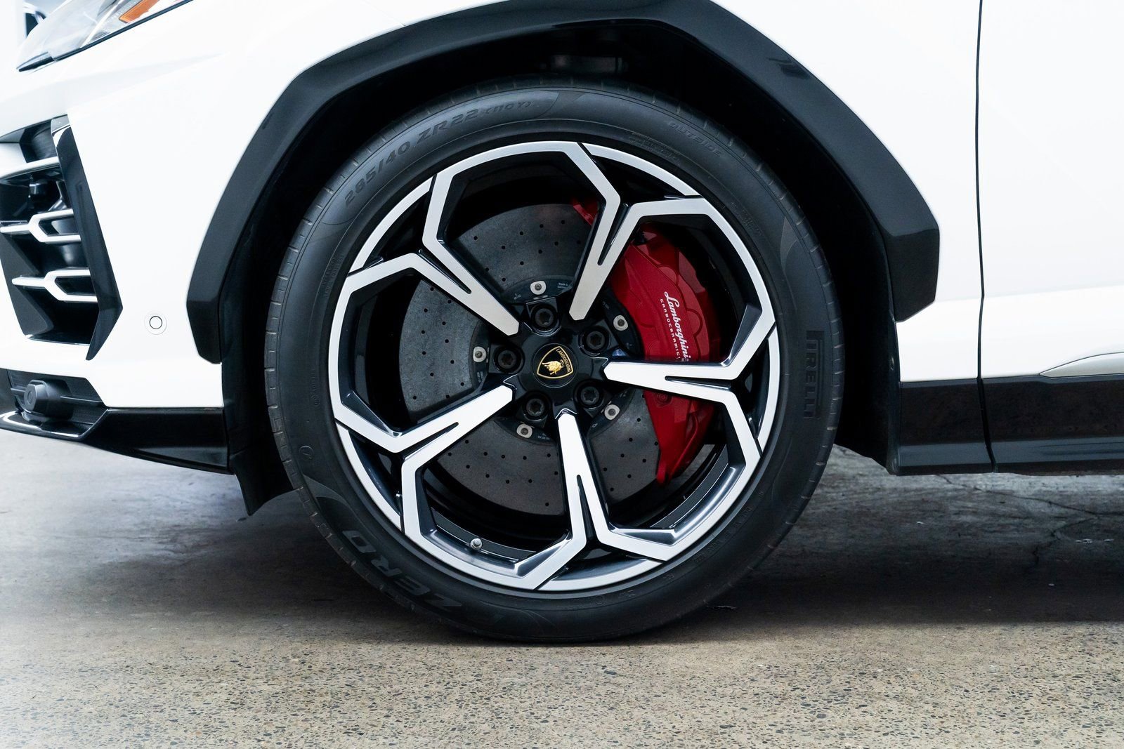 Used 2020 Lamborghini Urus image 7