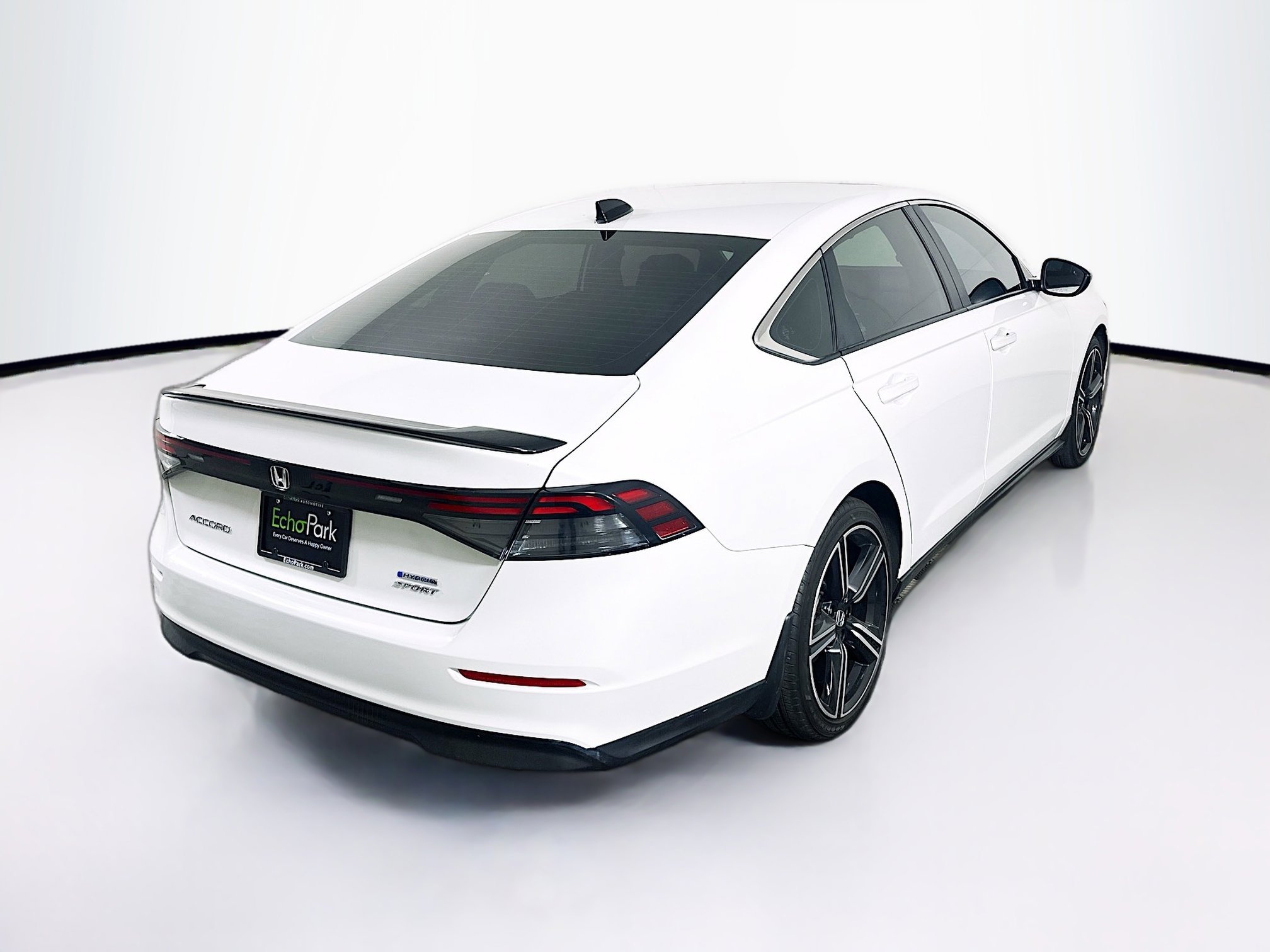 Used 2024 Honda Accord Sport image 9