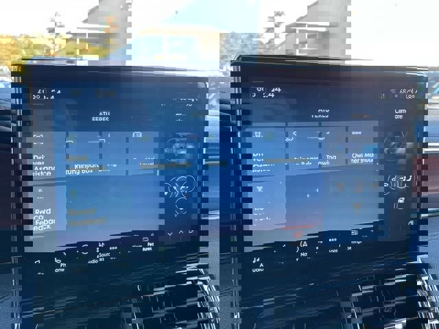 Used 2024 Lincoln Navigator L 4WD image 16