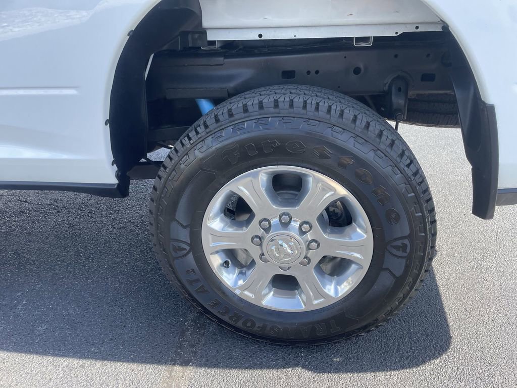 Used 2024 RAM 2500 Big Horn w/ Off Road Package AWD/4WD image 8