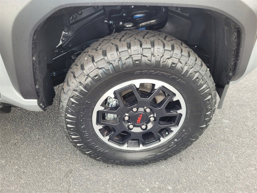 New 2025 Toyota Tacoma TRD Off-Road image 13