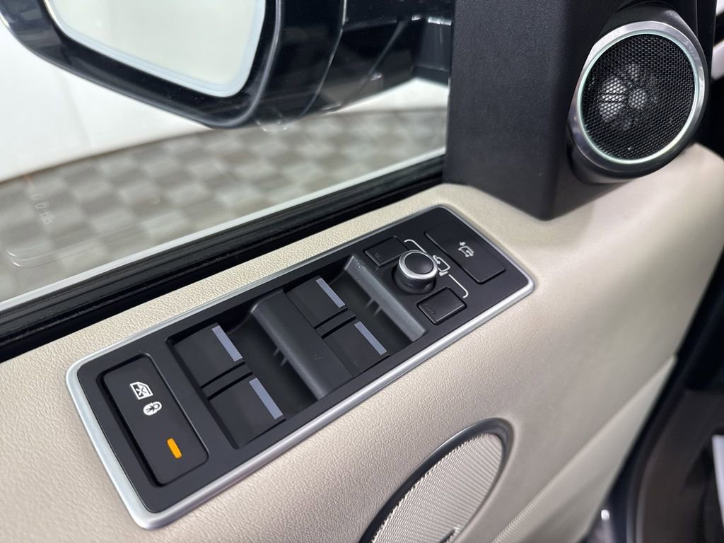 Used 2017 Land Rover Range Rover Supercharged image 20