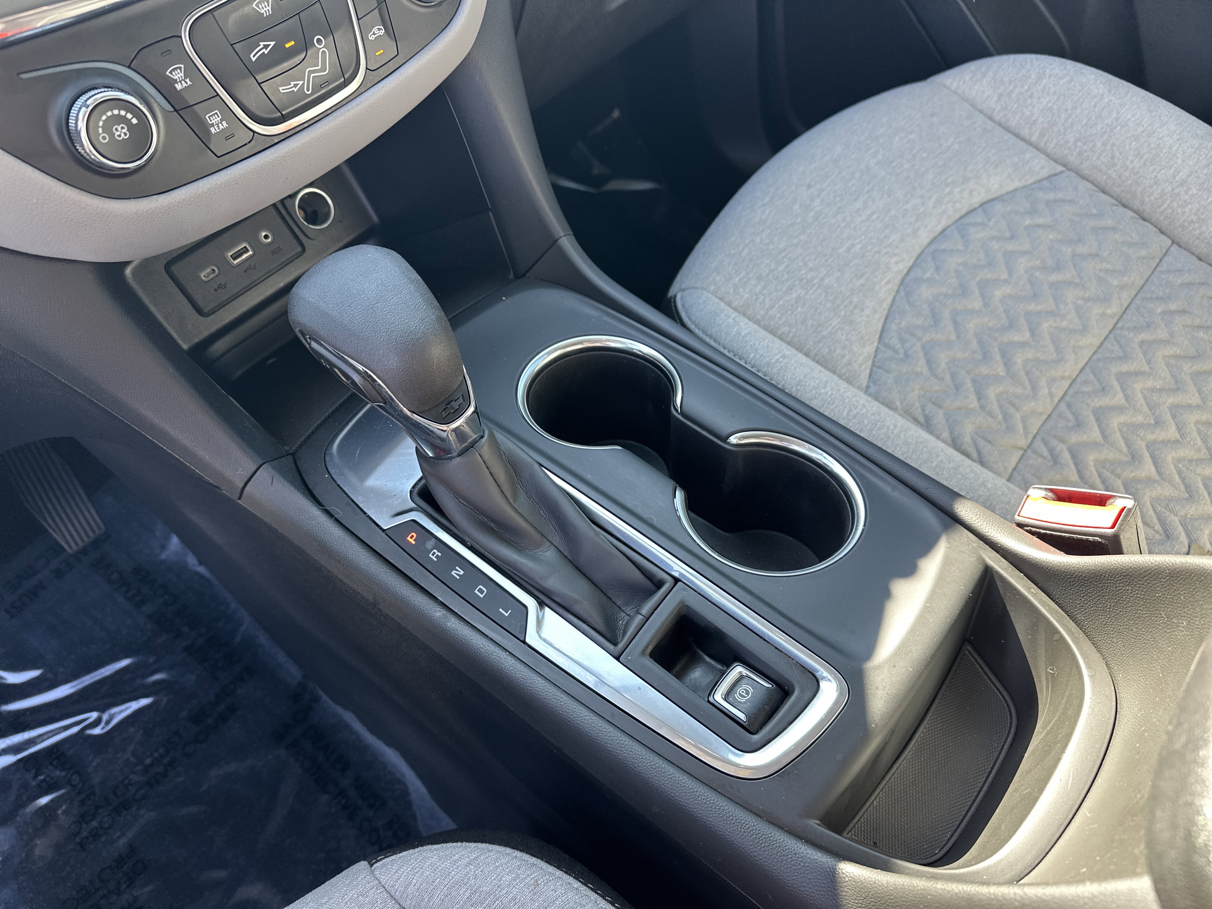 Used 2023 Chevrolet Equinox LS w/ LS Convenience Package image 26