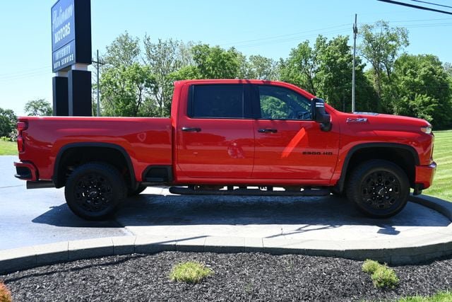 Used 2022 Chevrolet Silverado 2500 LTZ w/ LTZ Plus Package AWD/4WD image 4