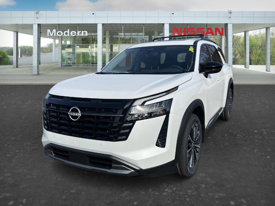 New 2026 Nissan Pathfinder Platinum image 1