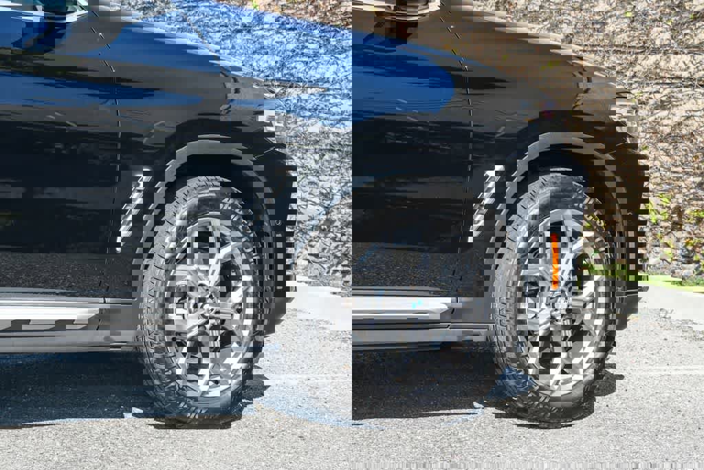 Used 2024 BMW X3 sDrive30i w/ Convenience Package image 11