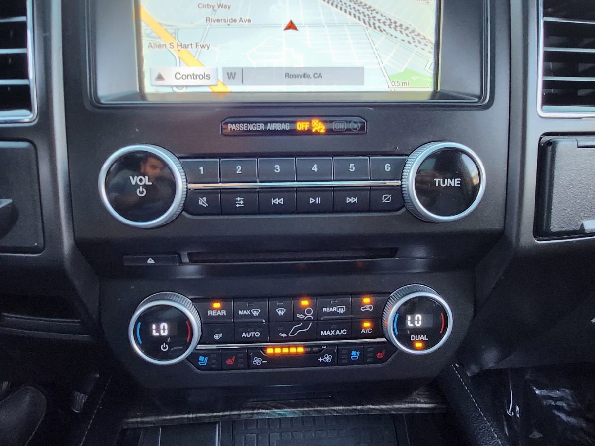Used 2018 Ford Expedition Limited w/ Equipment Group 301A image 19