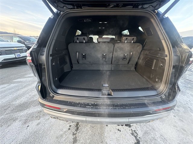 New 2026 Chevrolet Traverse Z71 w/ LPO, Floor Liner Package image 27