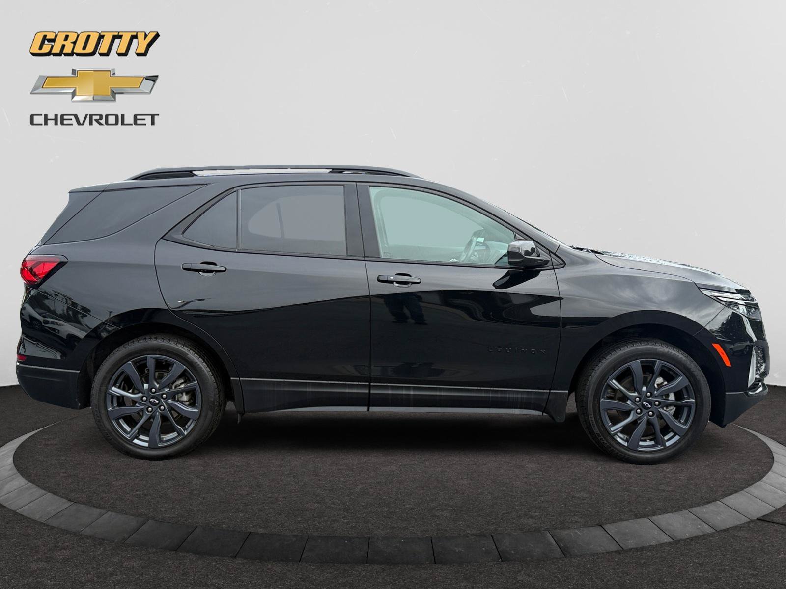 Used 2022 Chevrolet Equinox RS AWD/4WD image 6