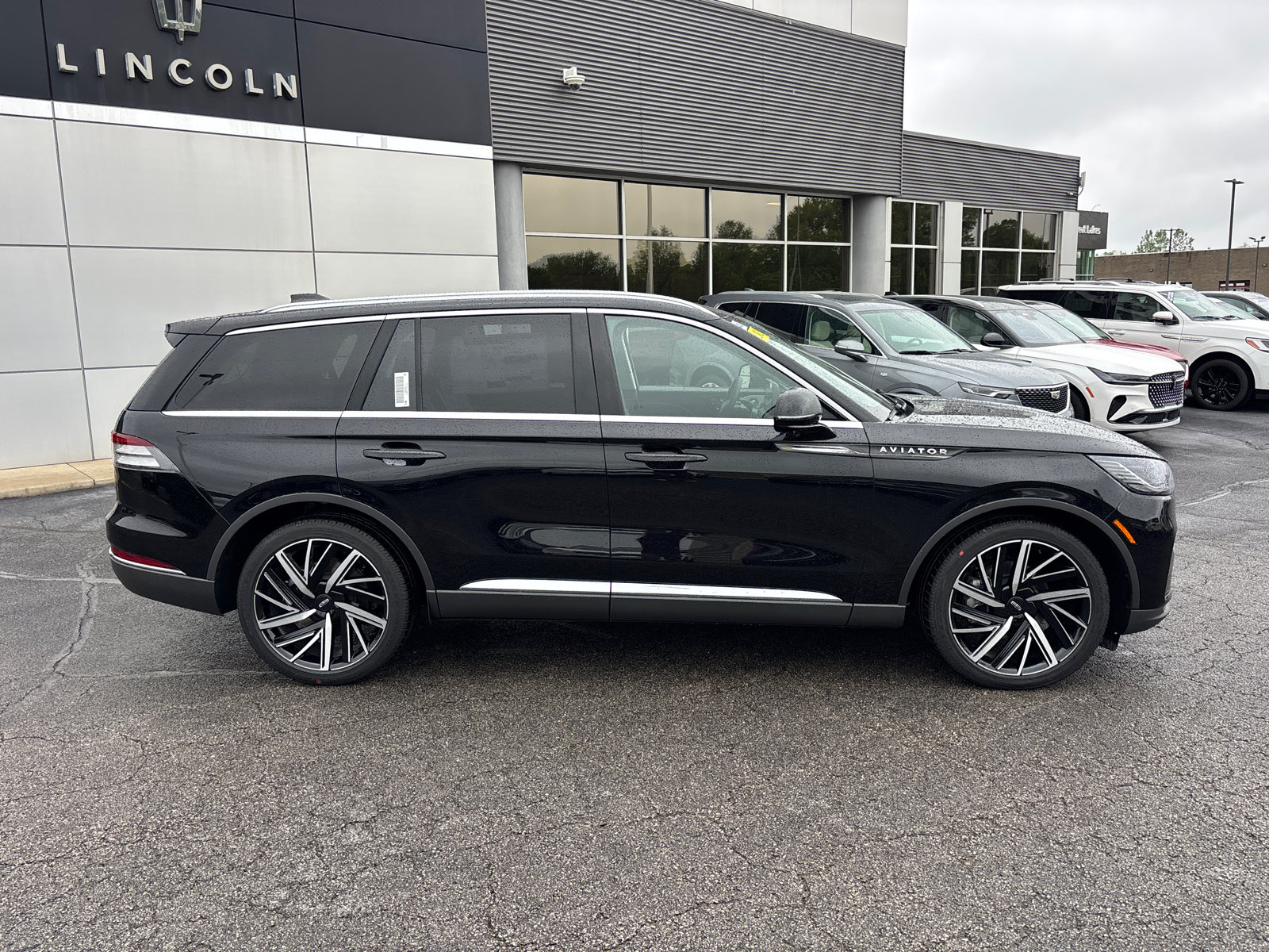 New 2026 Lincoln Aviator Reserve AWD/4WD image 8
