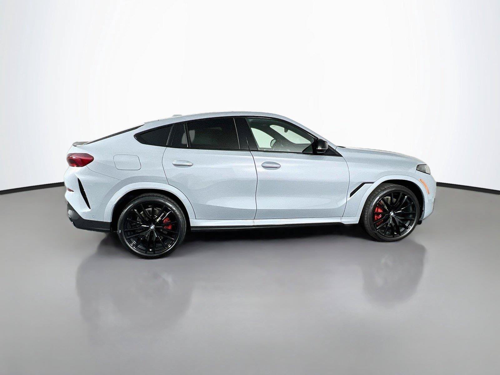 New 2027 BMW X6 M60i AWD/4WD image 7
