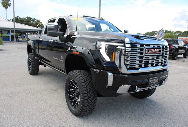 Used 2025 GMC Sierra 2500 Denali w/ Denali Reserve Package image 16