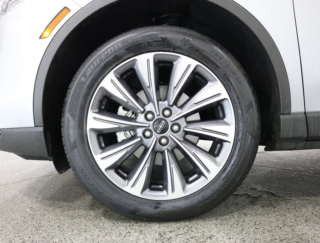 Used 2022 Lincoln Corsair Reserve AWD/4WD image 5