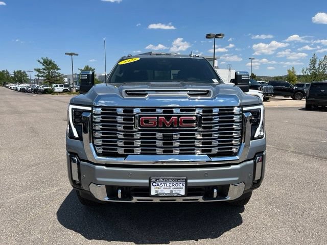 Used 2025 GMC Sierra 3500 Denali w/ Denali Reserve Package AWD/4WD image 9