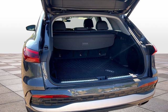 Used 2025 Audi Q5 Premium w/ Convenience Package AWD/4WD image 20