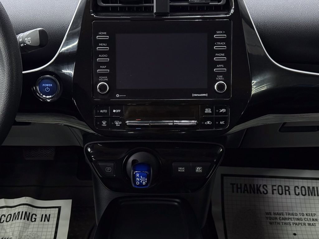 Used 2022 Toyota Prius LE image 23