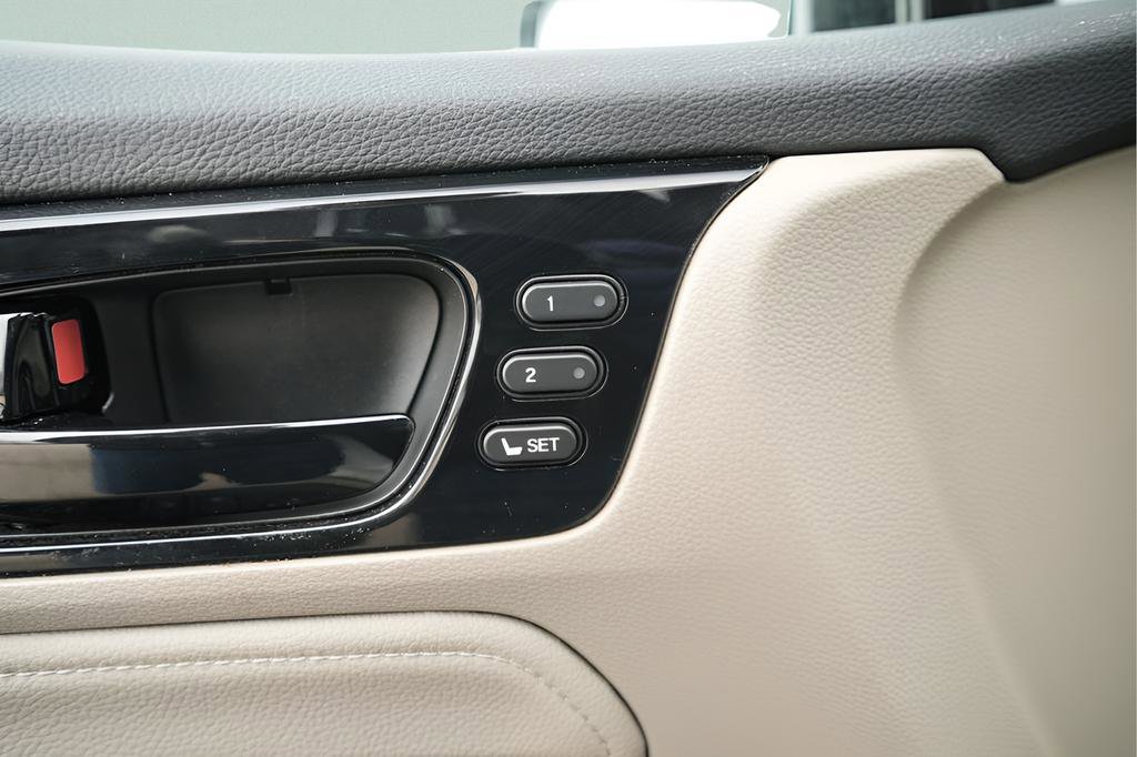 Used 2023 Honda Odyssey Elite image 29