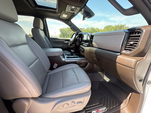 Used 2024 Chevrolet Silverado 1500 LTZ w/ LTZ Premium Texas Edition AWD/4WD image 23