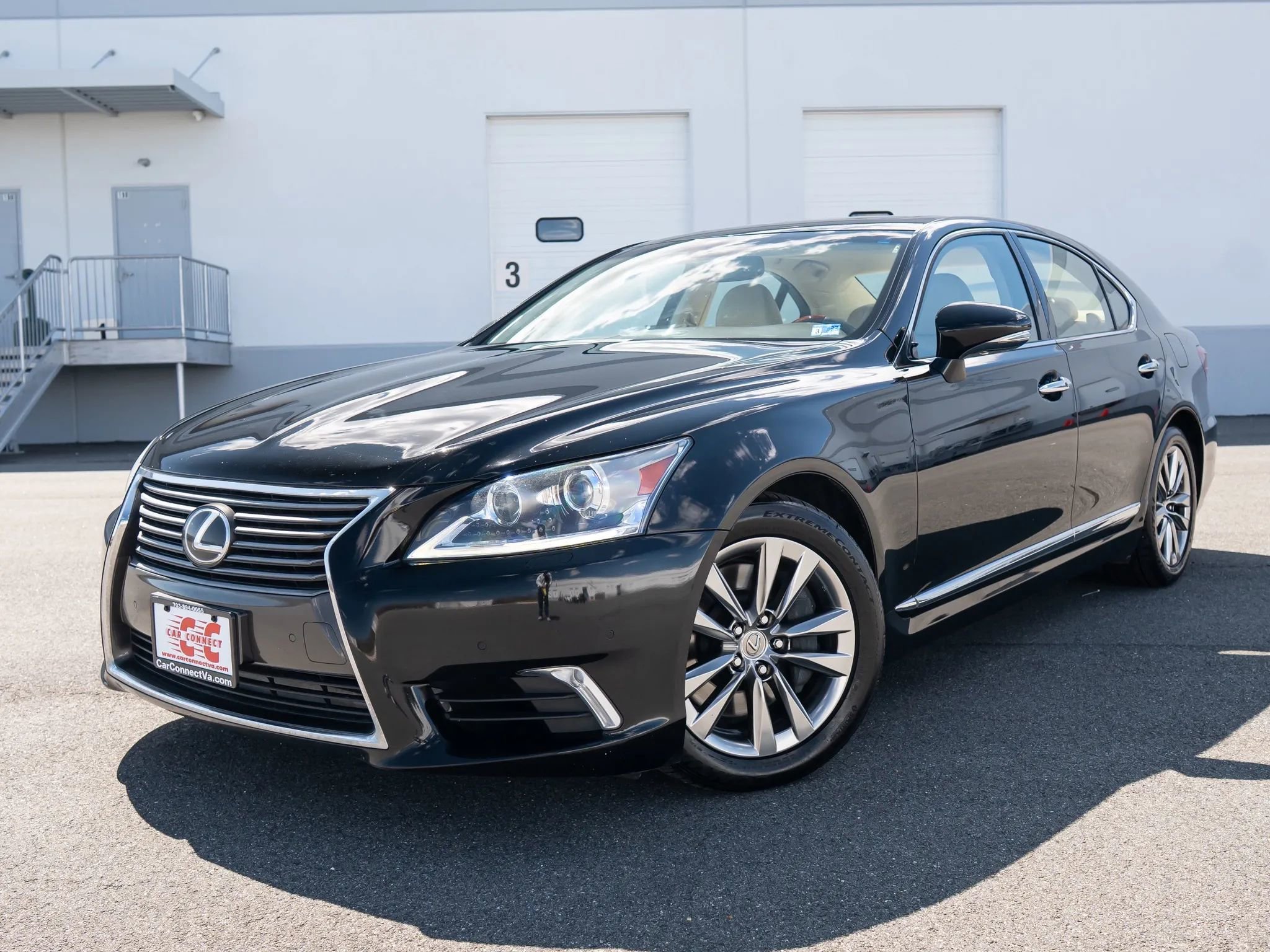 Used 2016 Lexus LS 460 AWD w/ Comfort Package image 1