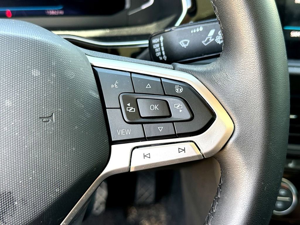 Certified 2023 Volkswagen Jetta SEL image 15