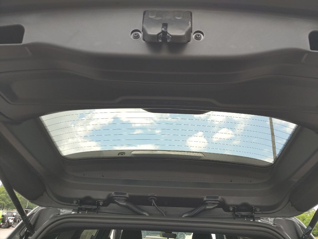 New 2026 Jeep Cherokee Laredo AWD/4WD image 37