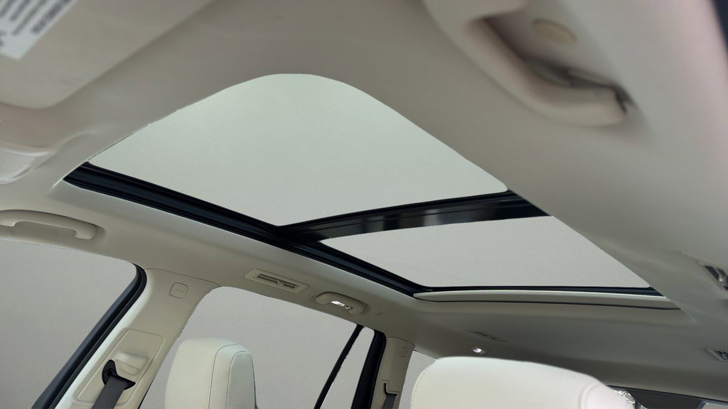 Certified 2023 Cadillac XT6 Premium Luxury w/ Technology Package image 16