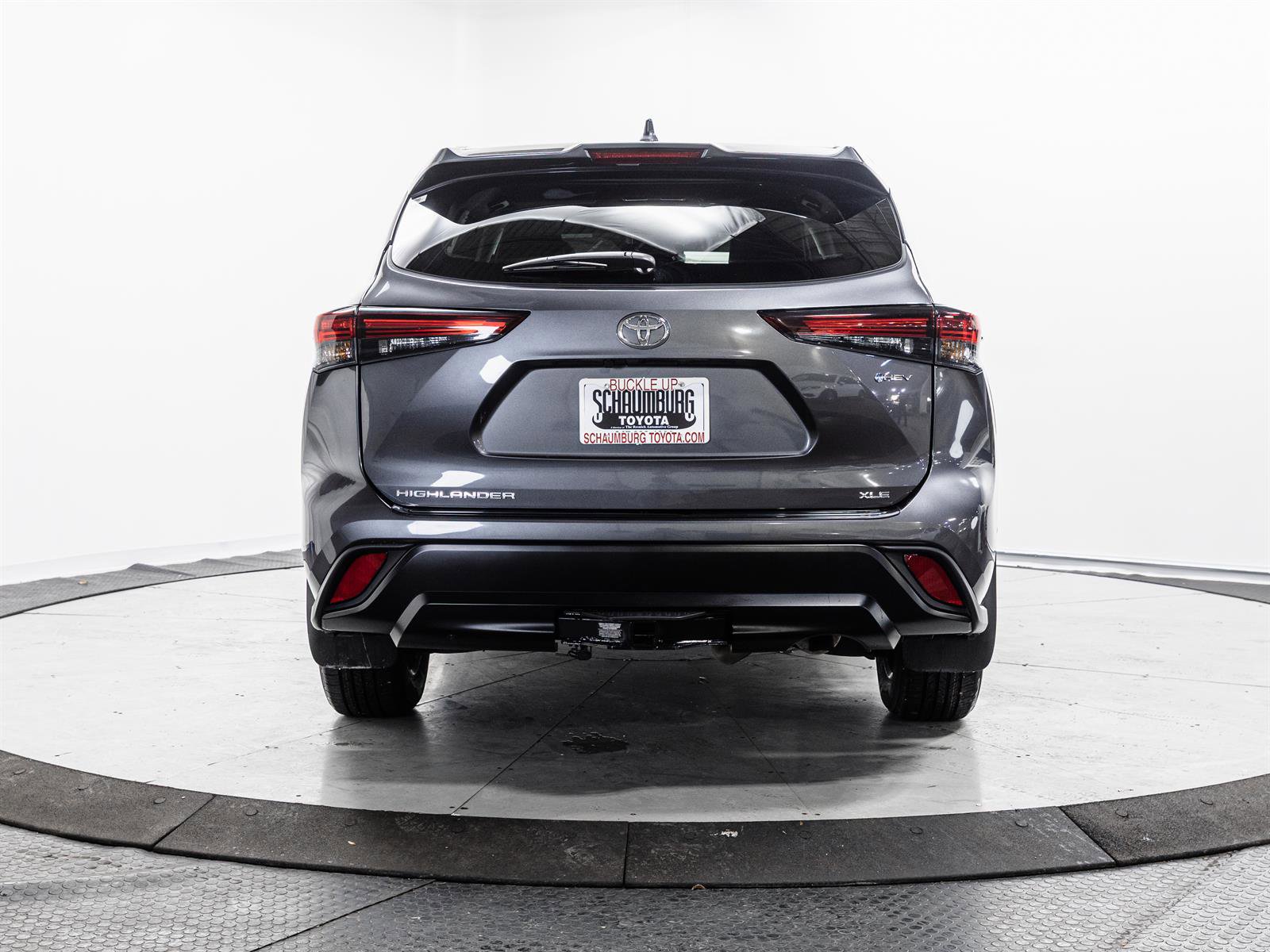 Certified 2025 Toyota Highlander XLE image 11