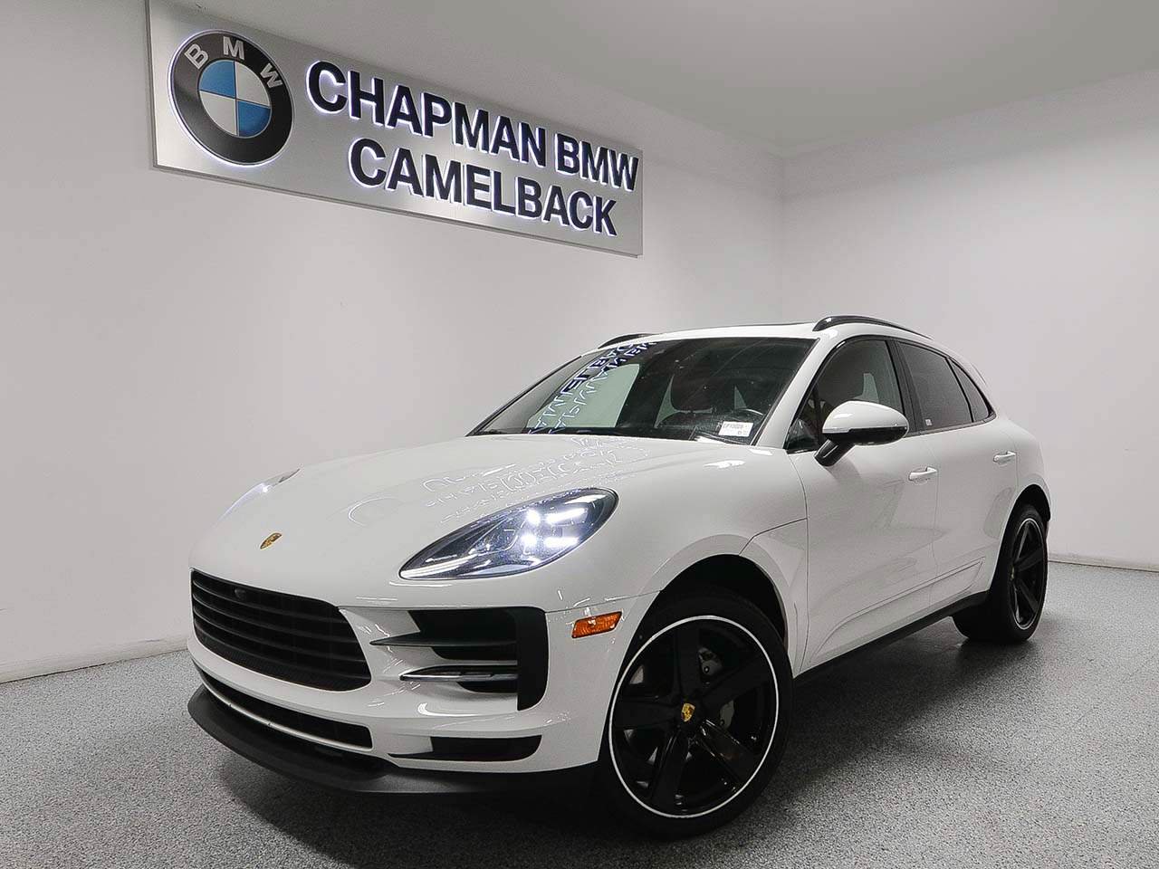 Used 2021 Porsche Macan S AWD/4WD image 1