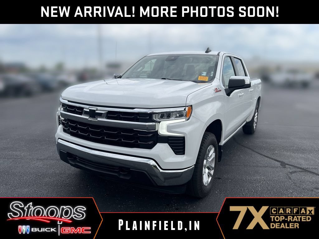 Used 2022 Chevrolet Silverado 1500 LT w/ Z71 Off-Road Package AWD/4WD image 1