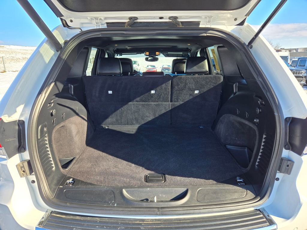 Used 2020 Jeep Grand Cherokee Limited w/ Trailer Tow Group IV image 30