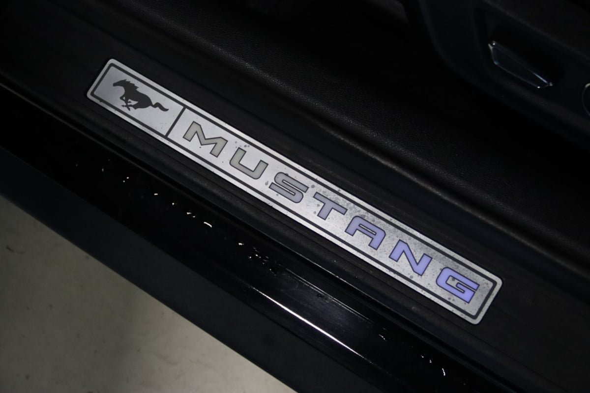 Used 2019 Ford Mustang Premium RWD image 18