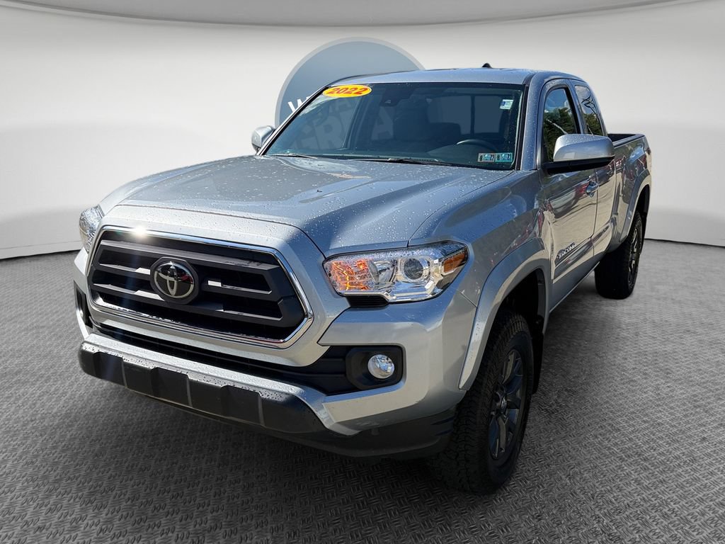 Used 2022 Toyota Tacoma SR5 w/ SR5 Appearance Package (SM) AWD/4WD image 8