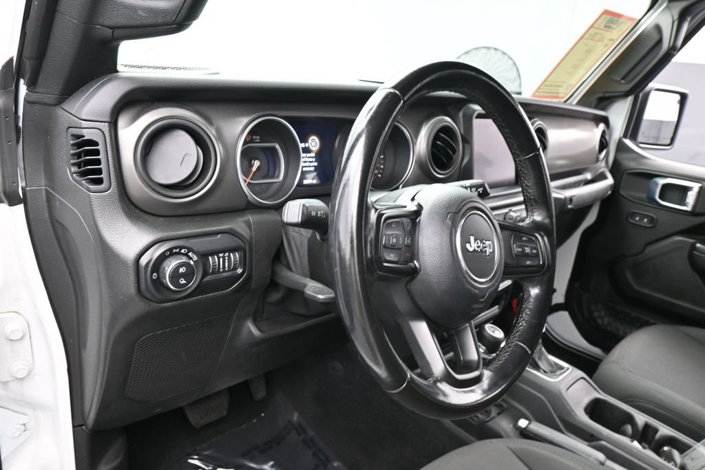 Used 2021 Jeep Gladiator Sport AWD/4WD image 13