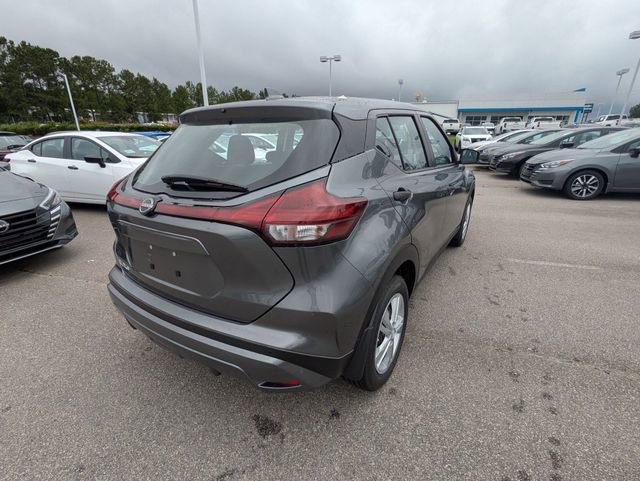 New 2025 Nissan Kicks Play S FWD image 3