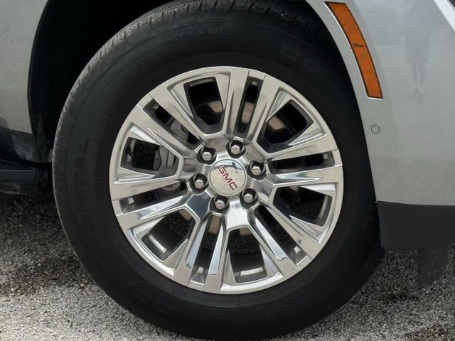 Used 2025 GMC Yukon Denali AWD/4WD image 35