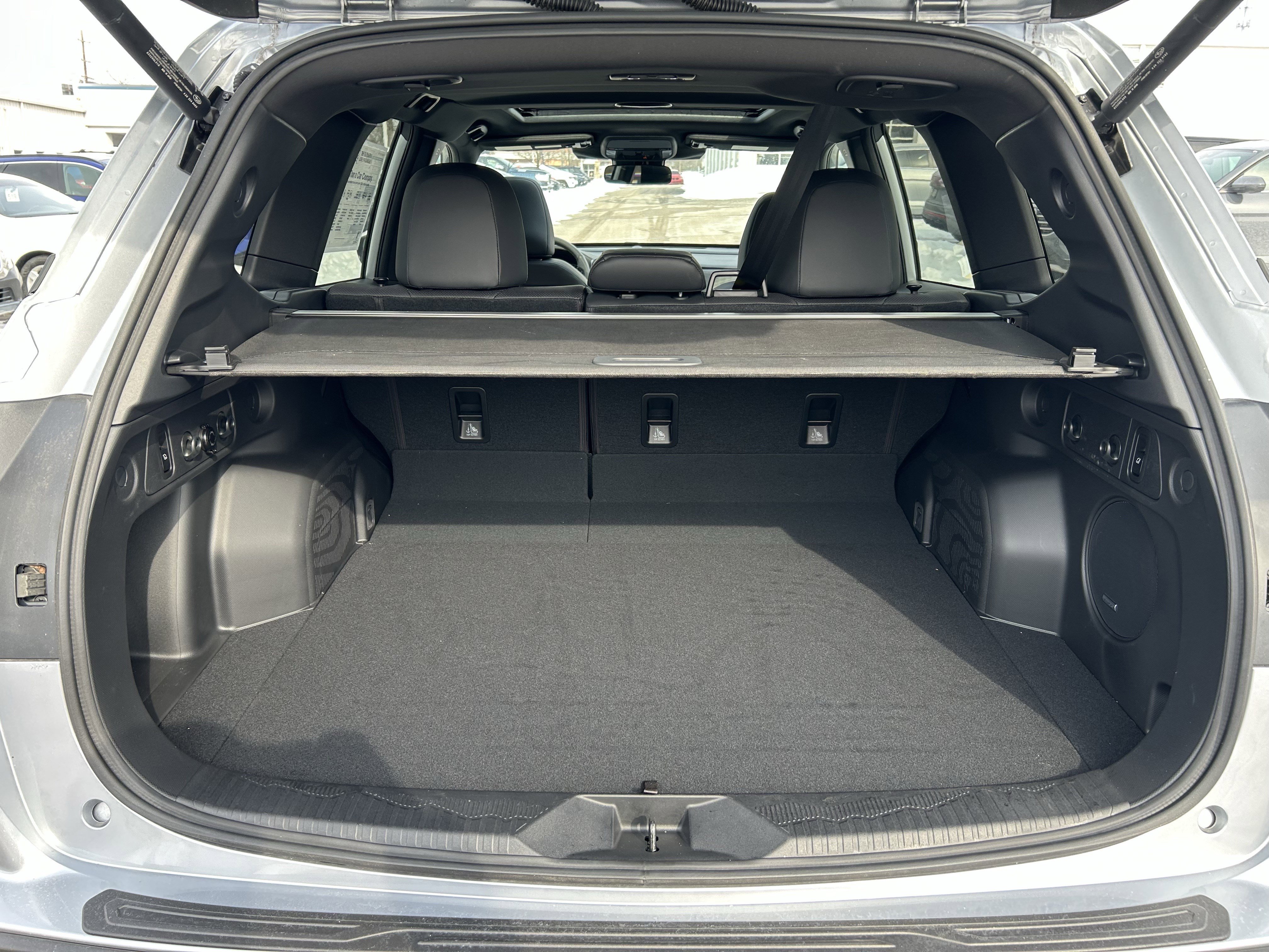 Certified 2025 Subaru Forester Limited image 27