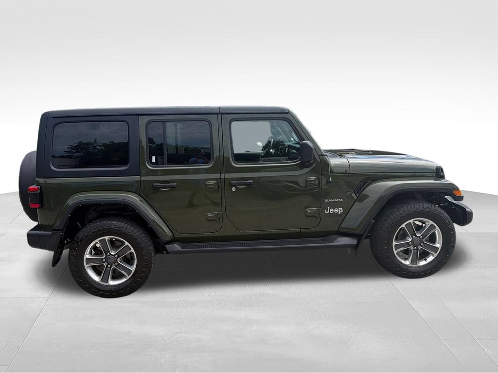 Used 2022 Jeep Wrangler Unlimited Sahara w/ Dual Top Group AWD/4WD image 6
