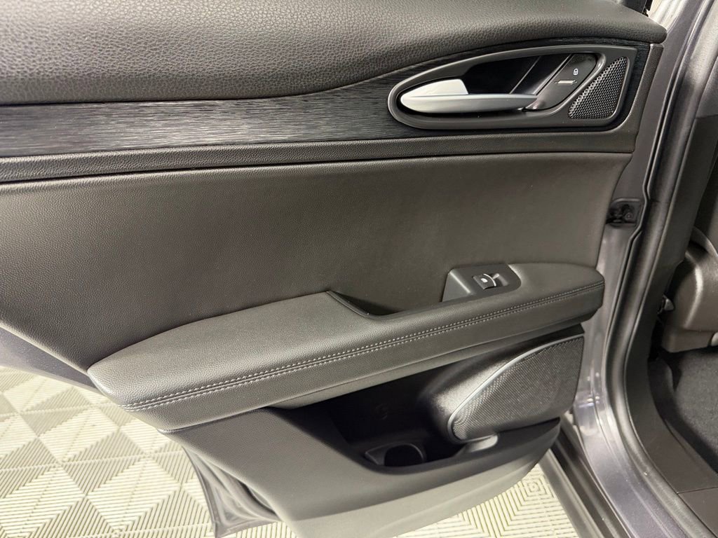 Used 2023 Alfa Romeo Stelvio Sprint image 27