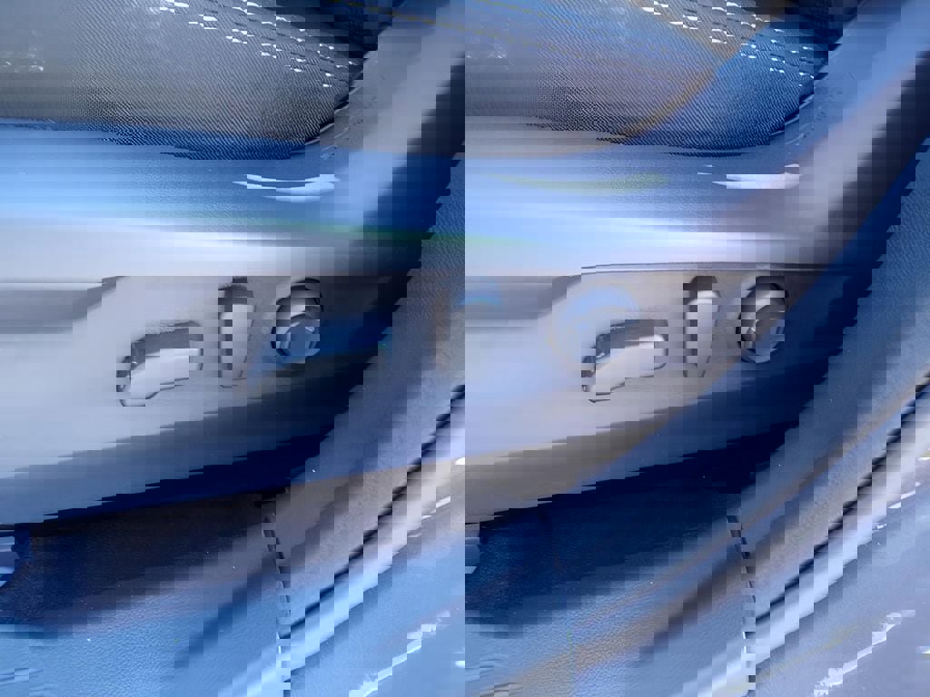 Certified 2025 Subaru Outback Premium image 18