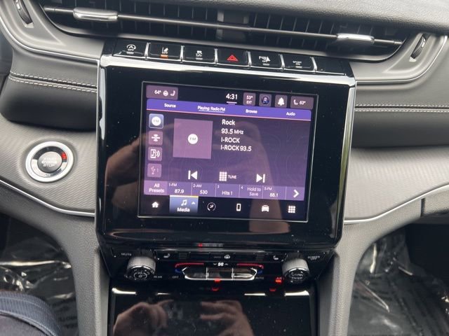 New 2025 Jeep Grand Cherokee Altitude w/ Trailer Tow Package image 26