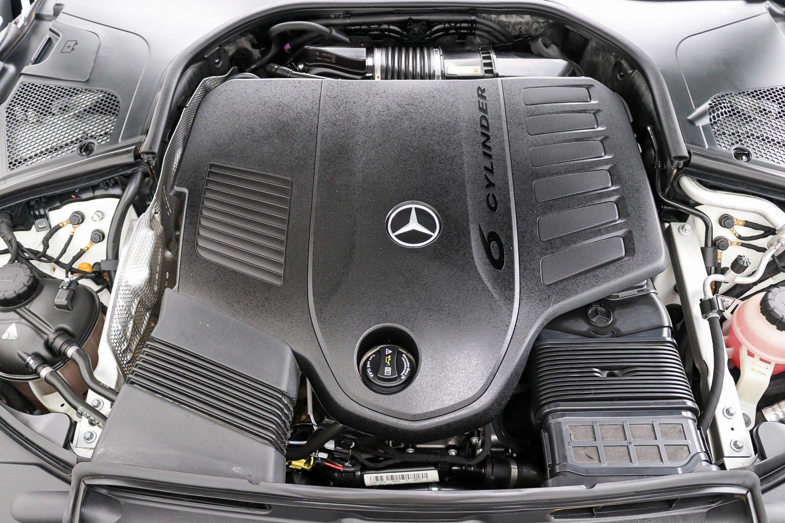 Used 2022 Mercedes-Benz S 500 4MATIC w/ AMG Line Package image 34