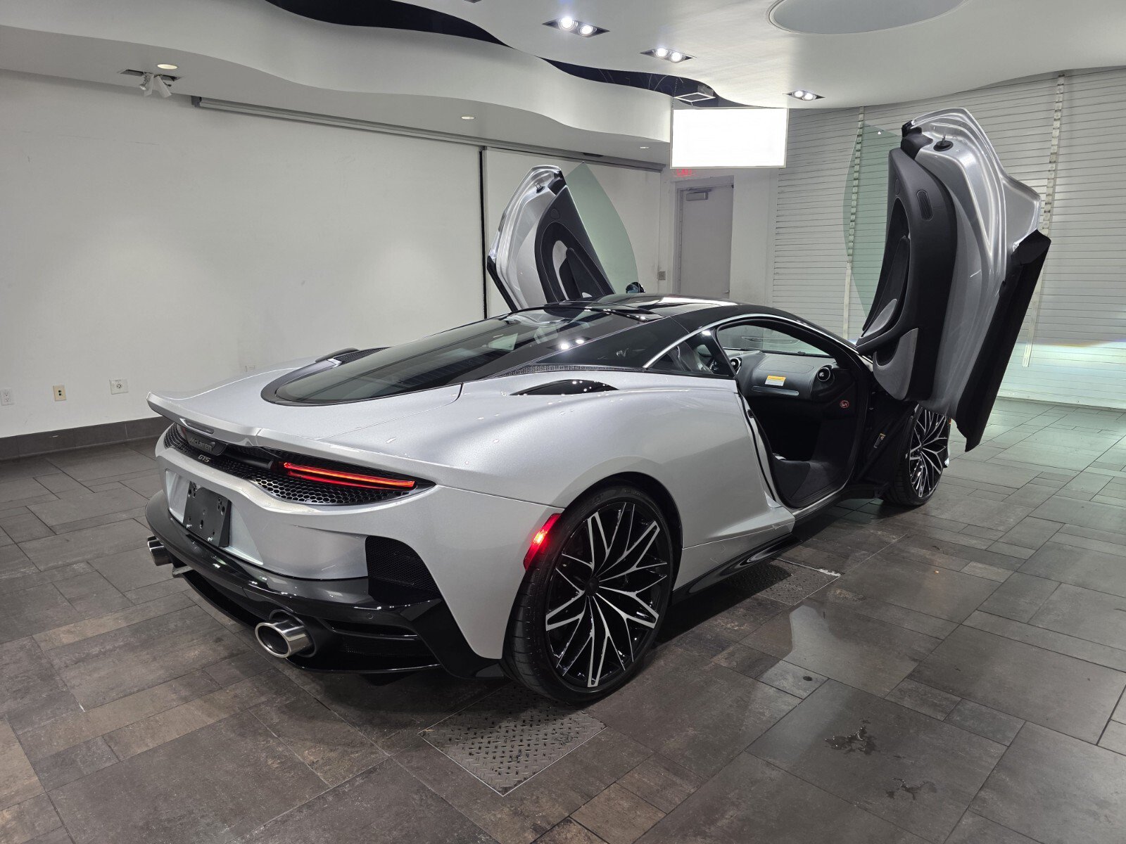 New 2027 McLaren GTS RWD image 21