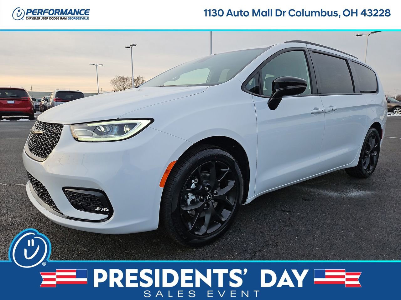 New 2026 Chrysler Pacifica Select w/ S Appearance Package image 3