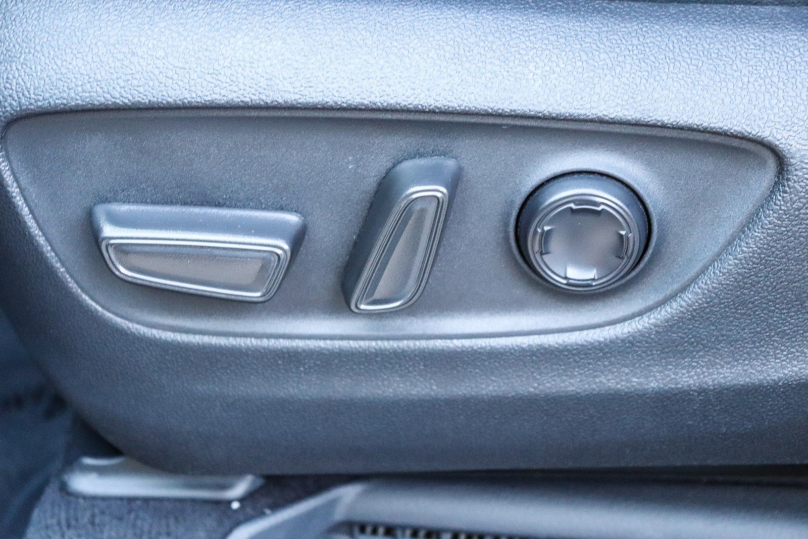 Used 2025 Toyota Sienna Platinum image 25