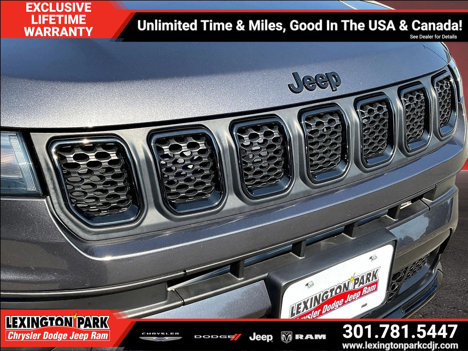 Used 2023 Jeep Compass Latitude w/ Convenience Group AWD/4WD image 31