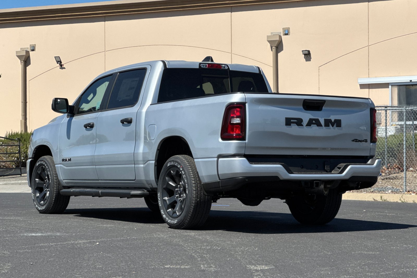 New 2026 RAM 1500 Express AWD/4WD image 5