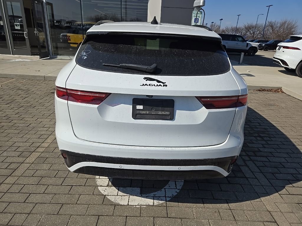 Certified 2024 Jaguar F-PACE R-Dynamic S image 6