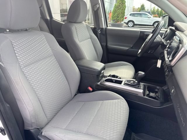 Certified 2020 Toyota Tacoma SR5 AWD/4WD image 26